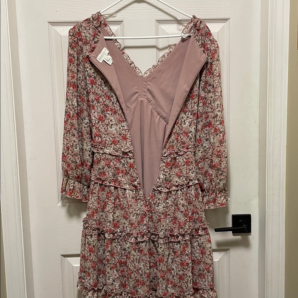 Apricot | Floral | Ruffle | Tiered | V-Neck | Long Sleeve | Mini Dress | Size 8 - Picture 9 of 16